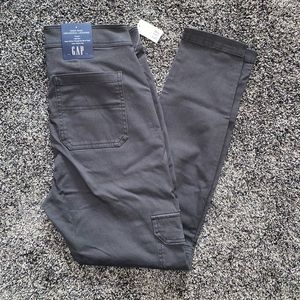 size 6 GAP cargo pants